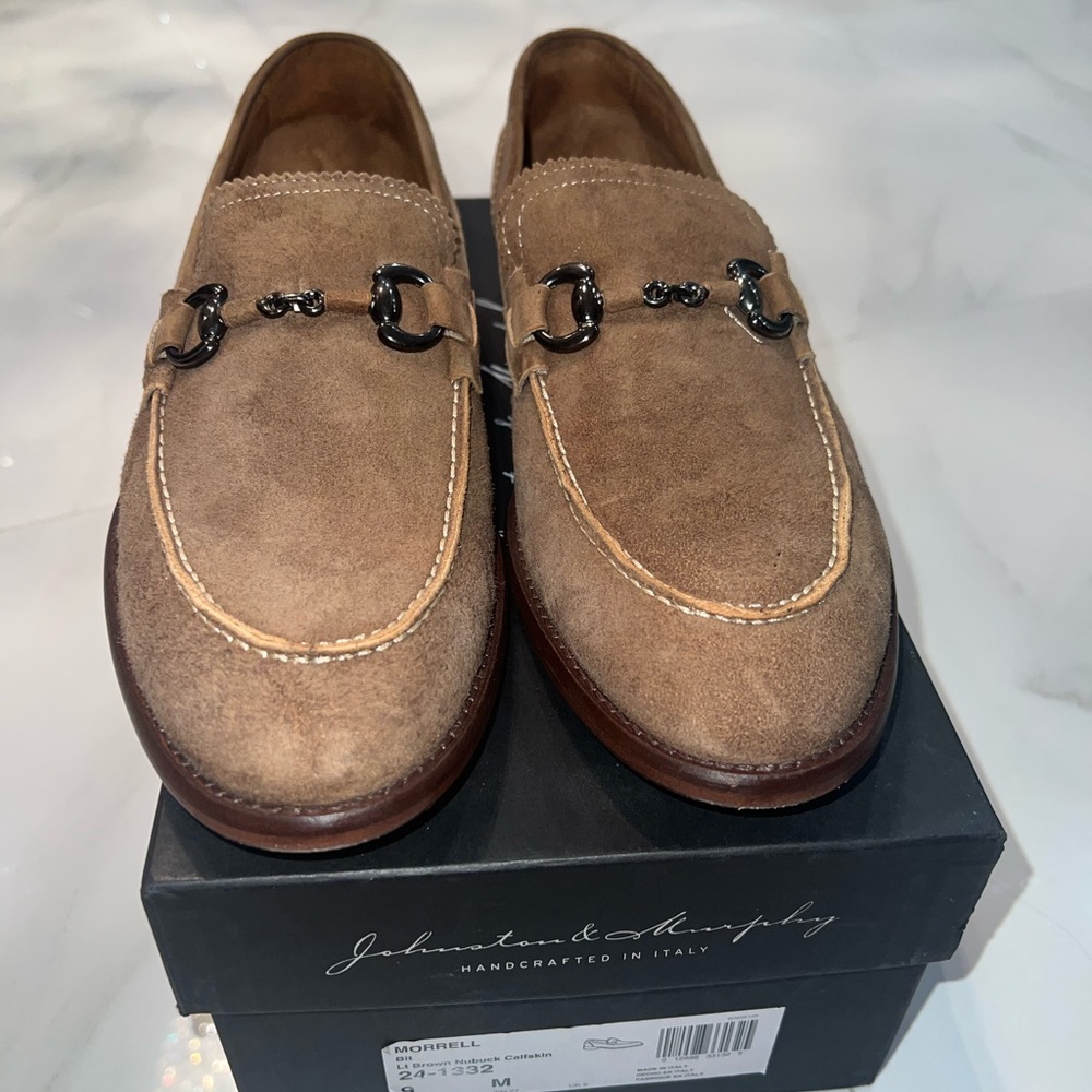 Johnston & Murphy Loafers Moccasin us 9 (fit small) worn once MADE IN ITALY